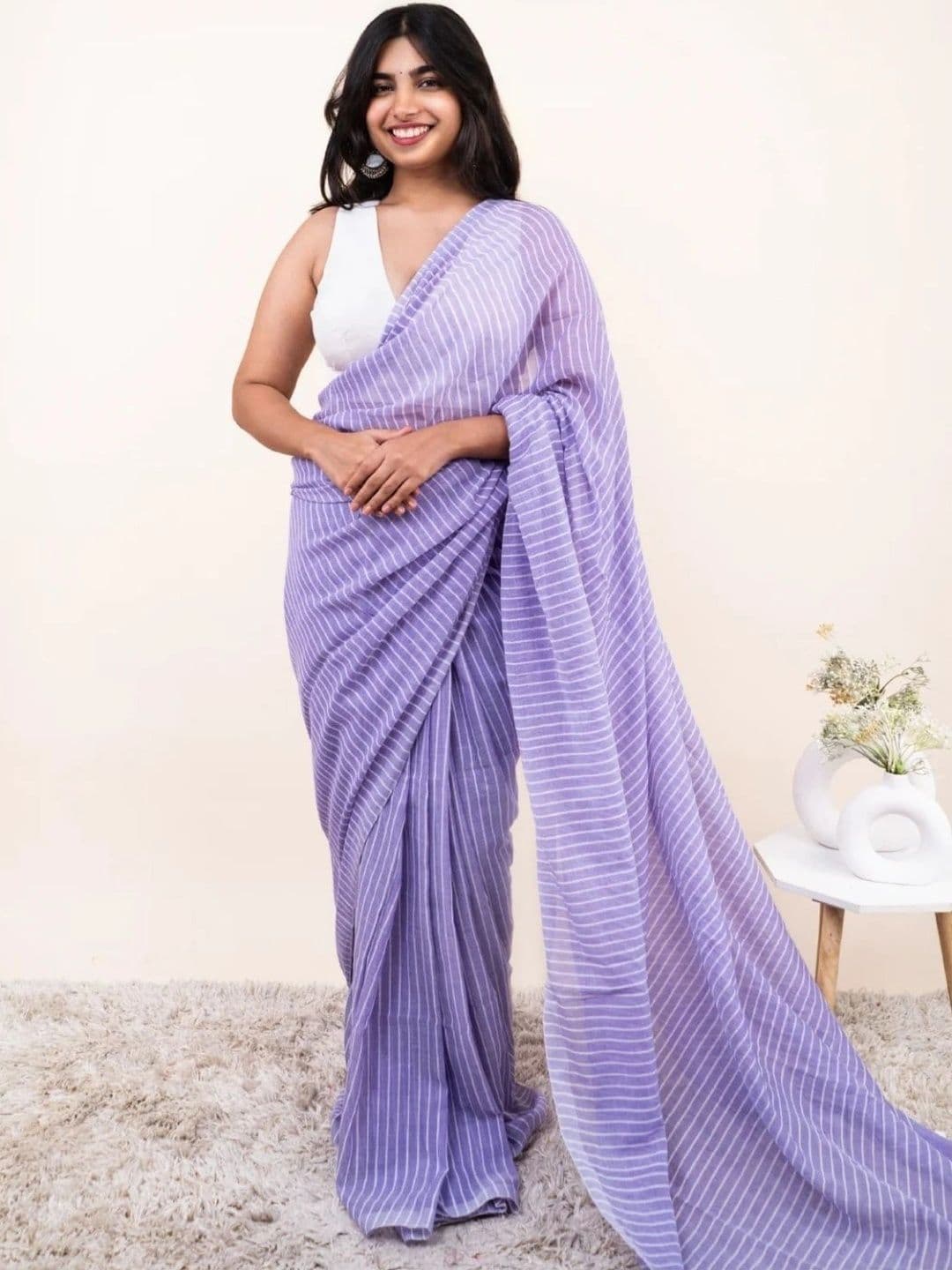MRSWEARS Embellished Saree thumbnail 3