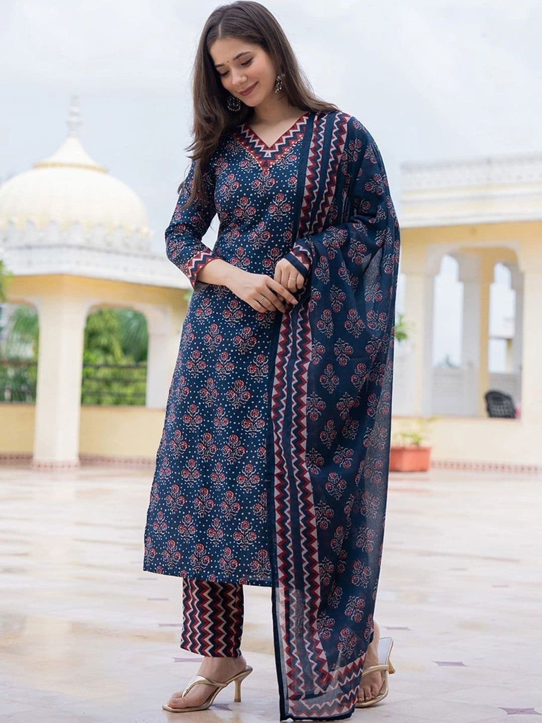 all about you Women Ethnic Motifs Printed Regular Kurta with Trousers & With Dupatta thumbnail 5