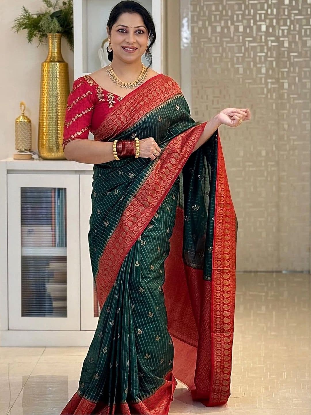 HERE&NOW Woven Design Zari Silk Blend Banarasi Saree - view 1