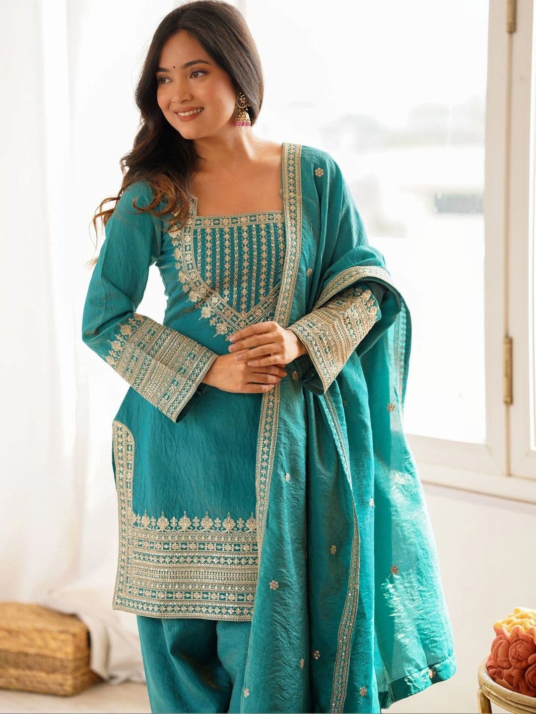 SAJAVAT ETHENIC WEAR Women Ethnic Motifs Embroidered Regular Thread Work Kurta with Patiala & With Dupatta thumbnail 3
