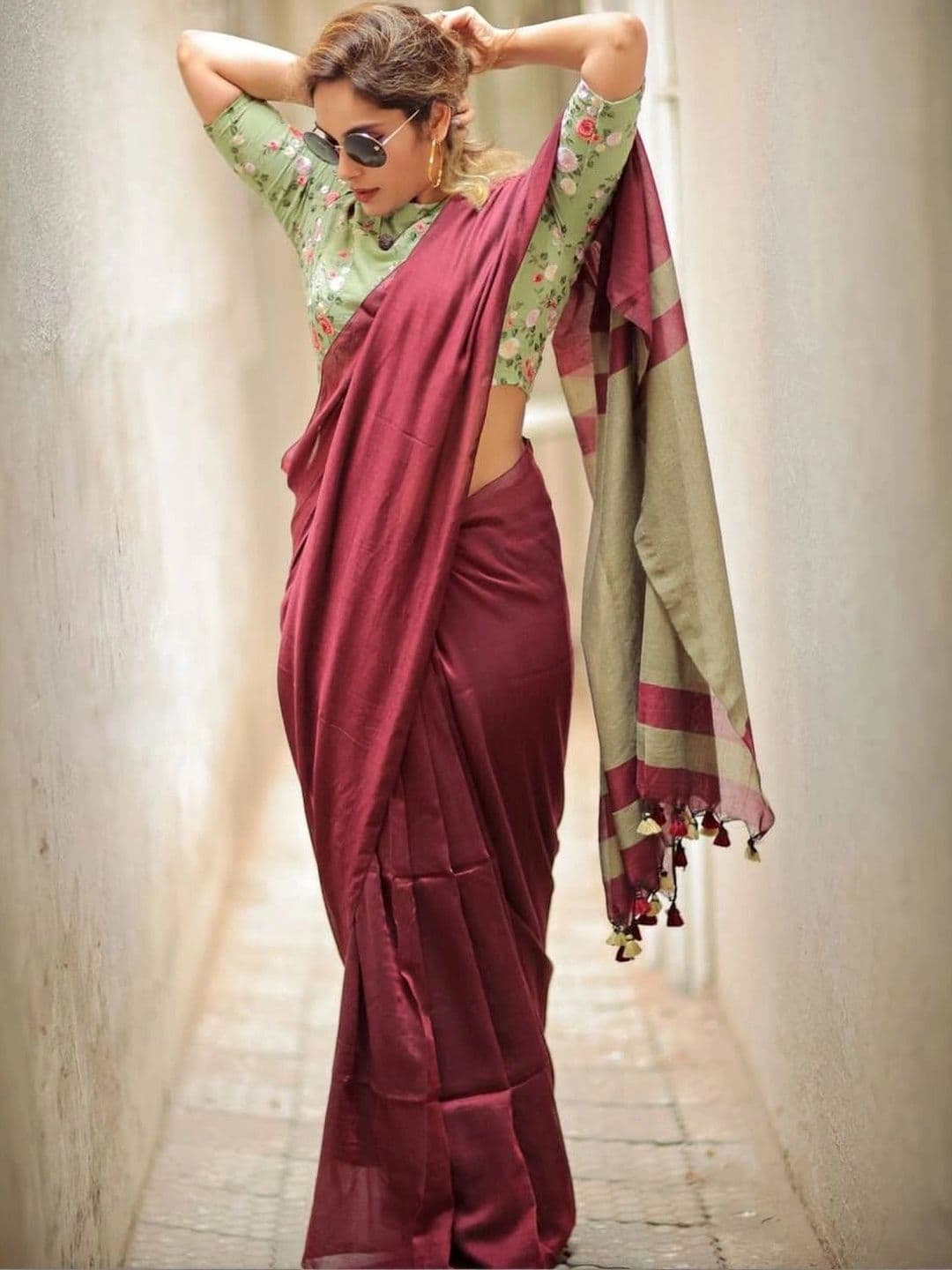 revika Woven Design Art Silk Designer Kanjeevaram Saree thumbnail 4