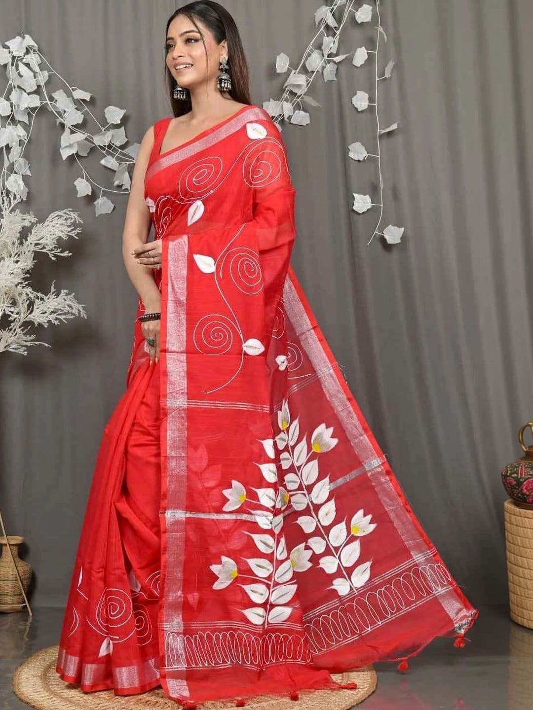 RoyBoni Floral Pure Cotton Taant Saree thumbnail 2