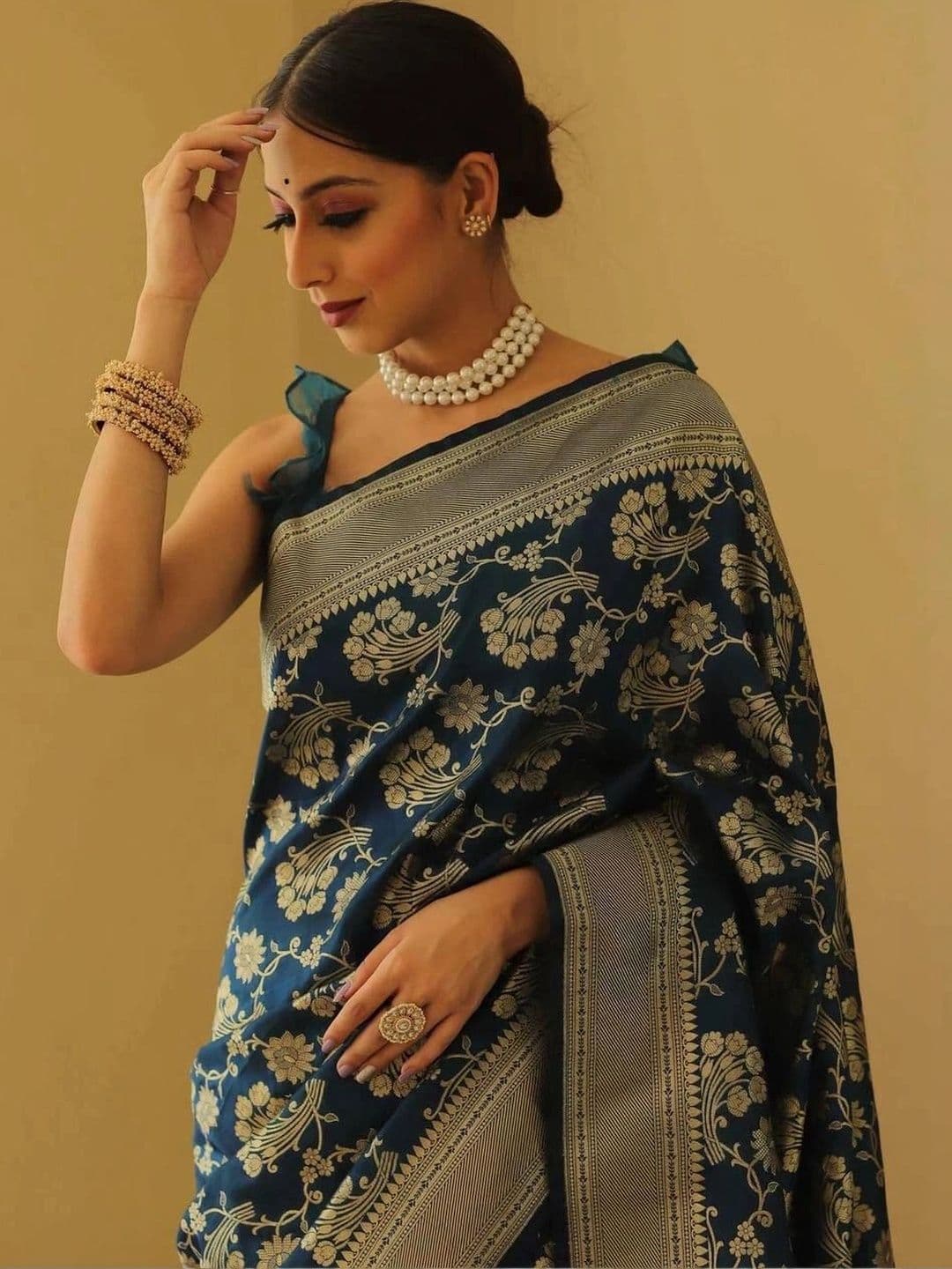 revika Woven Design Zari Art Silk Designer Kanjeevaram Saree thumbnail 7
