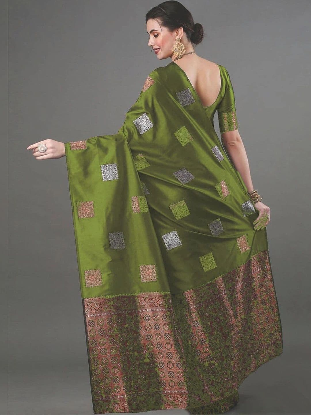revika Women Design Zari Art Silk Designer Kanjeevaram Saree thumbnail 3