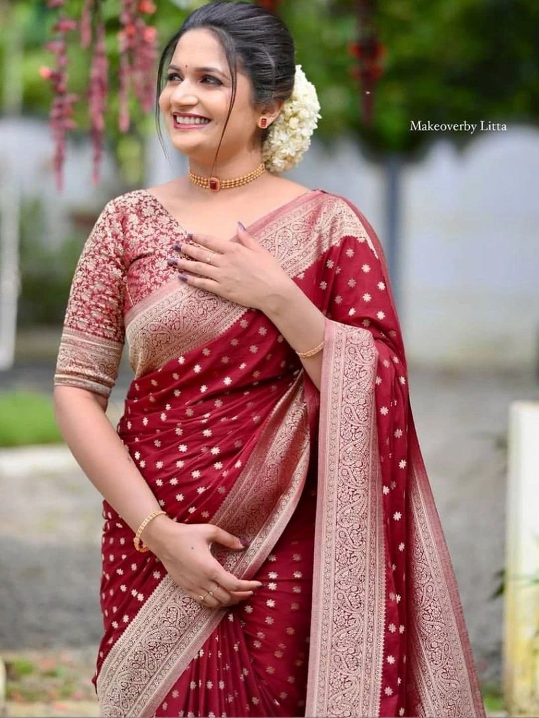 revika Woven Design Zari Art Silk Designer Kanjeevaram Saree thumbnail 4