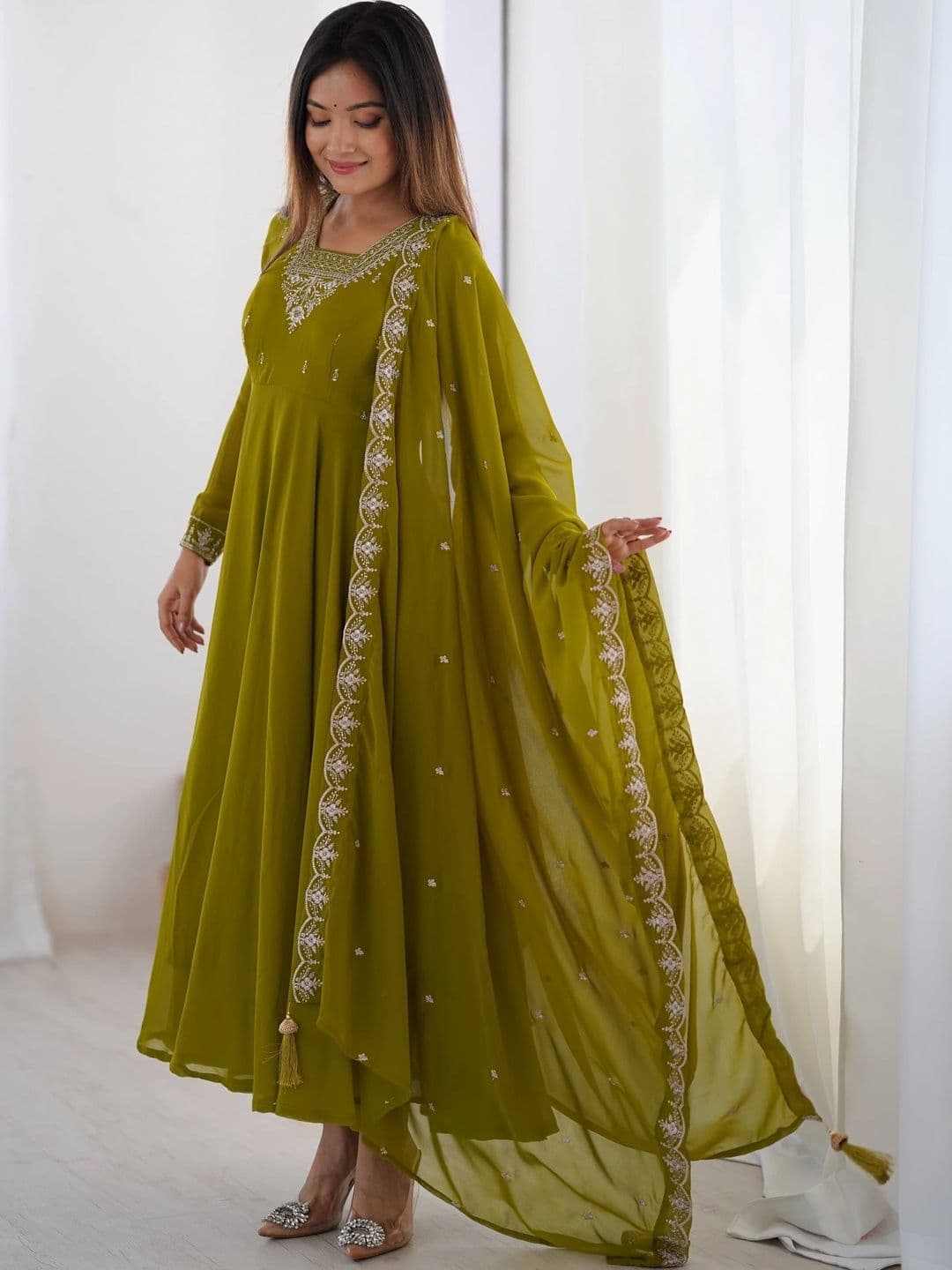 SAJAVAT ETHENIC WEAR Women Ethnic Motifs Embroidered Regular Kurta with Trousers & With Dupatta thumbnail 7
