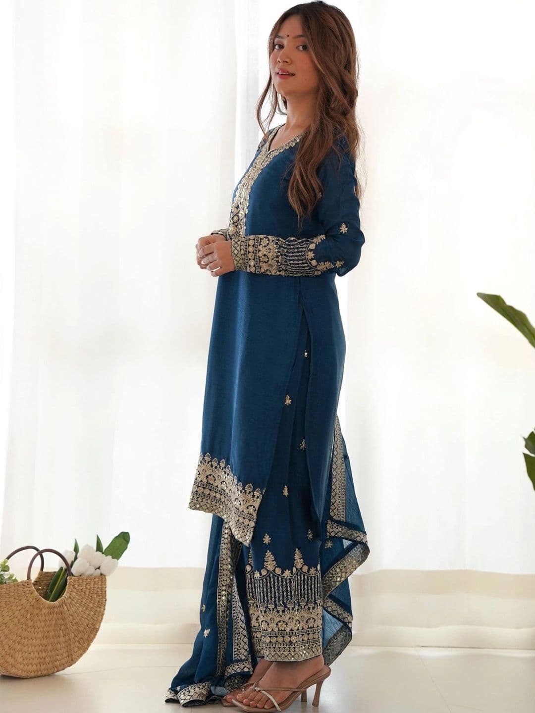 SAJAVAT ETHENIC WEAR Women Ethnic Motifs Embroidered Regular Thread Work Kurta with Palazzos & With Dupatta thumbnail 3