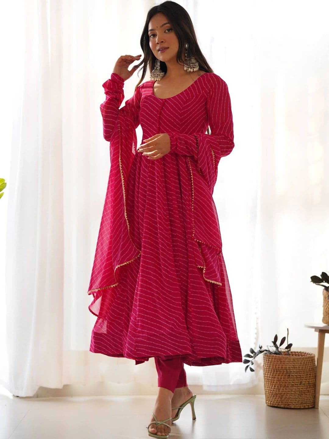 SAJAVAT ETHENIC WEAR Women Leheriya Printed Regular Kurta with Trousers & With Dupatta thumbnail 3