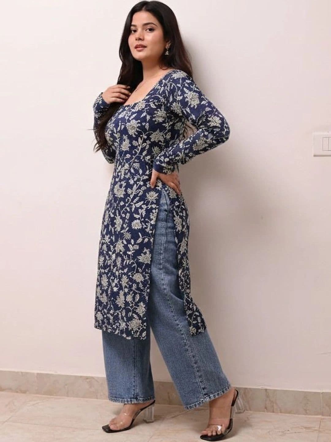 Shree Ramkrishna Fab Women Floral Printed Floral Kurta thumbnail 4