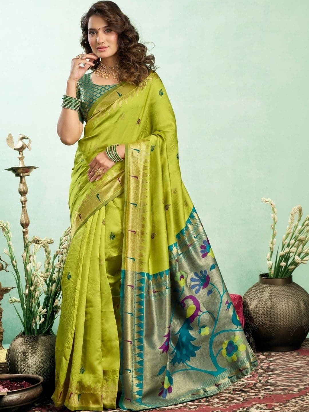 BORAD FASHION Woven Design Zari Silk Blend Designer Paithani Saree thumbnail 4