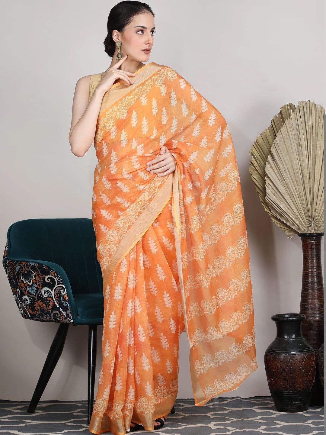 Tantvi By Prakuviri Linen Blend Saree thumbnail 3