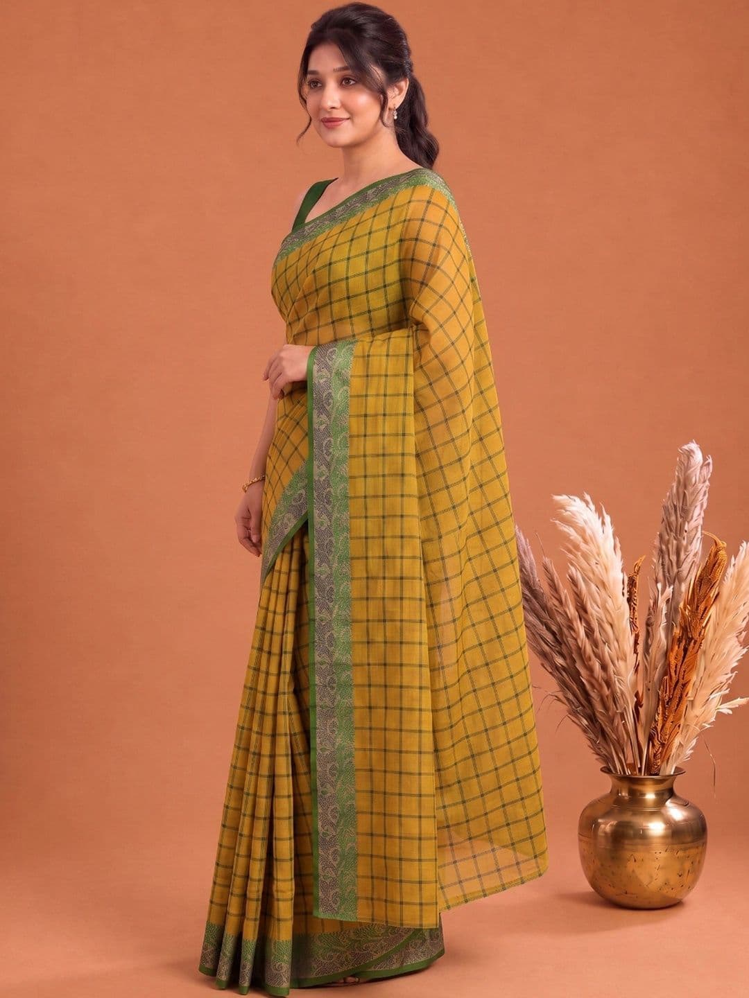 Aparna Checked Zari Pure Cotton Saree thumbnail 2