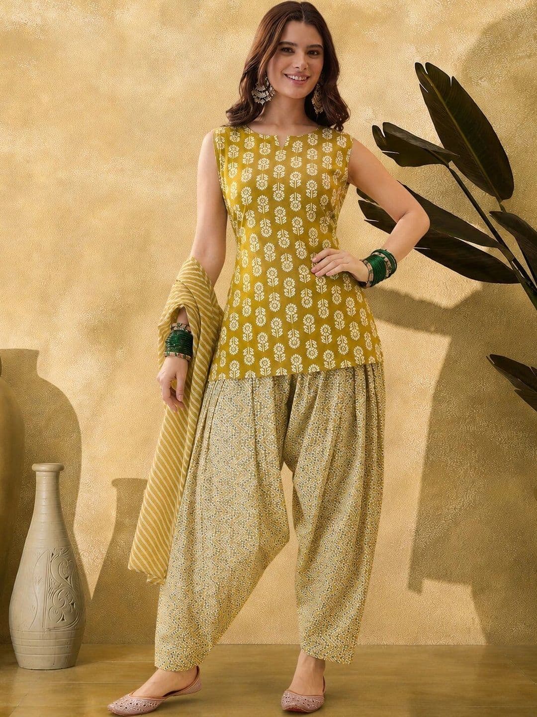 Anouk Women Ethnic Motifs Printed Regular Pure Cotton Kurta with Patiala & With Dupatta thumbnail 6