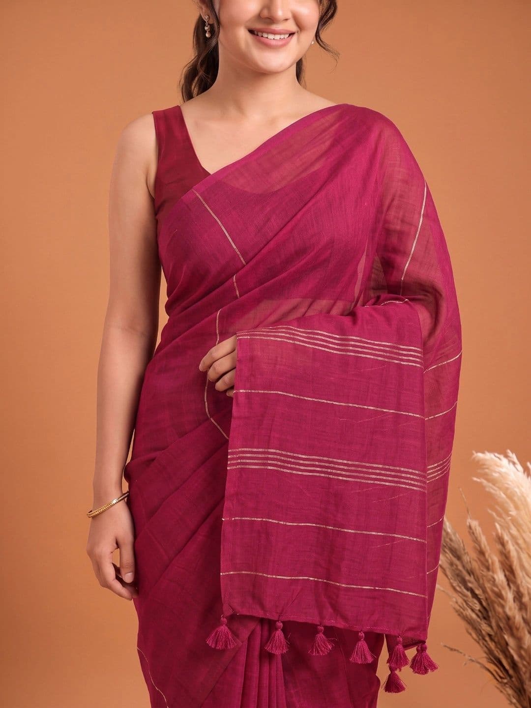 Aparna Striped Zari Pure Cotton Saree thumbnail 2