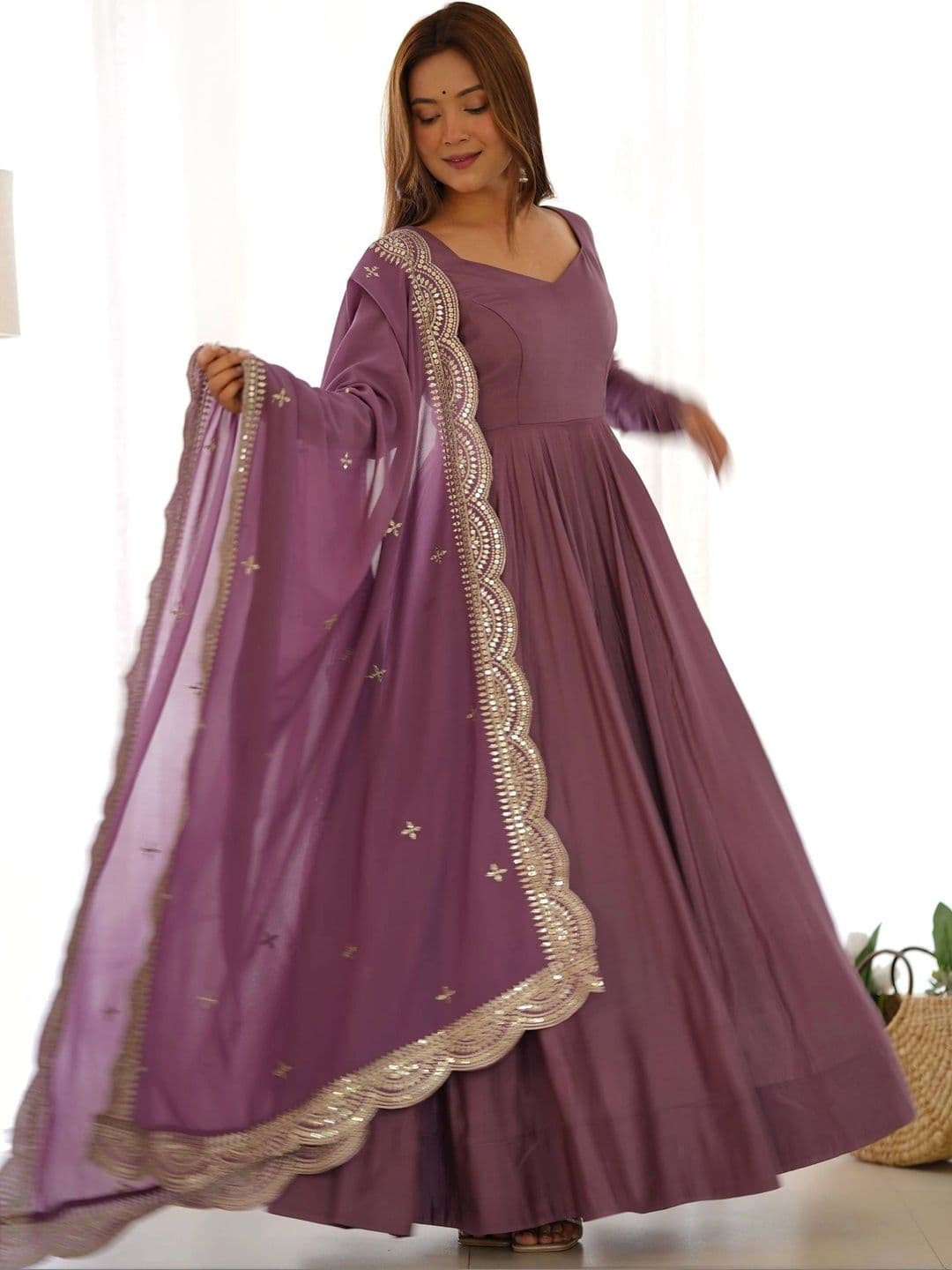 SAJAVAT ETHENIC WEAR Women Regular Chanderi Silk Kurta with Pyjamas & With Dupatta thumbnail 4