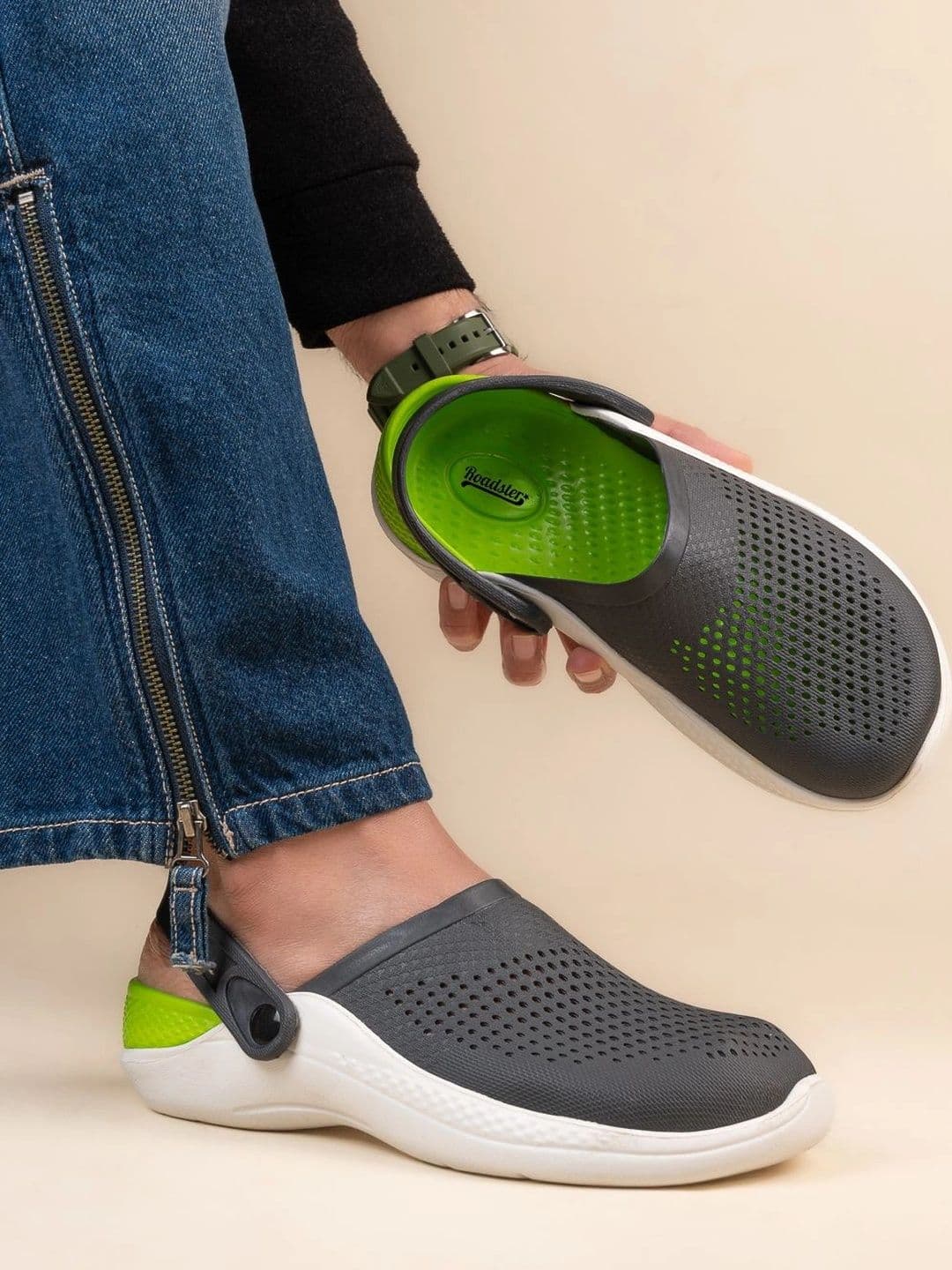 Roadster Men Rubber Clogs thumbnail 7