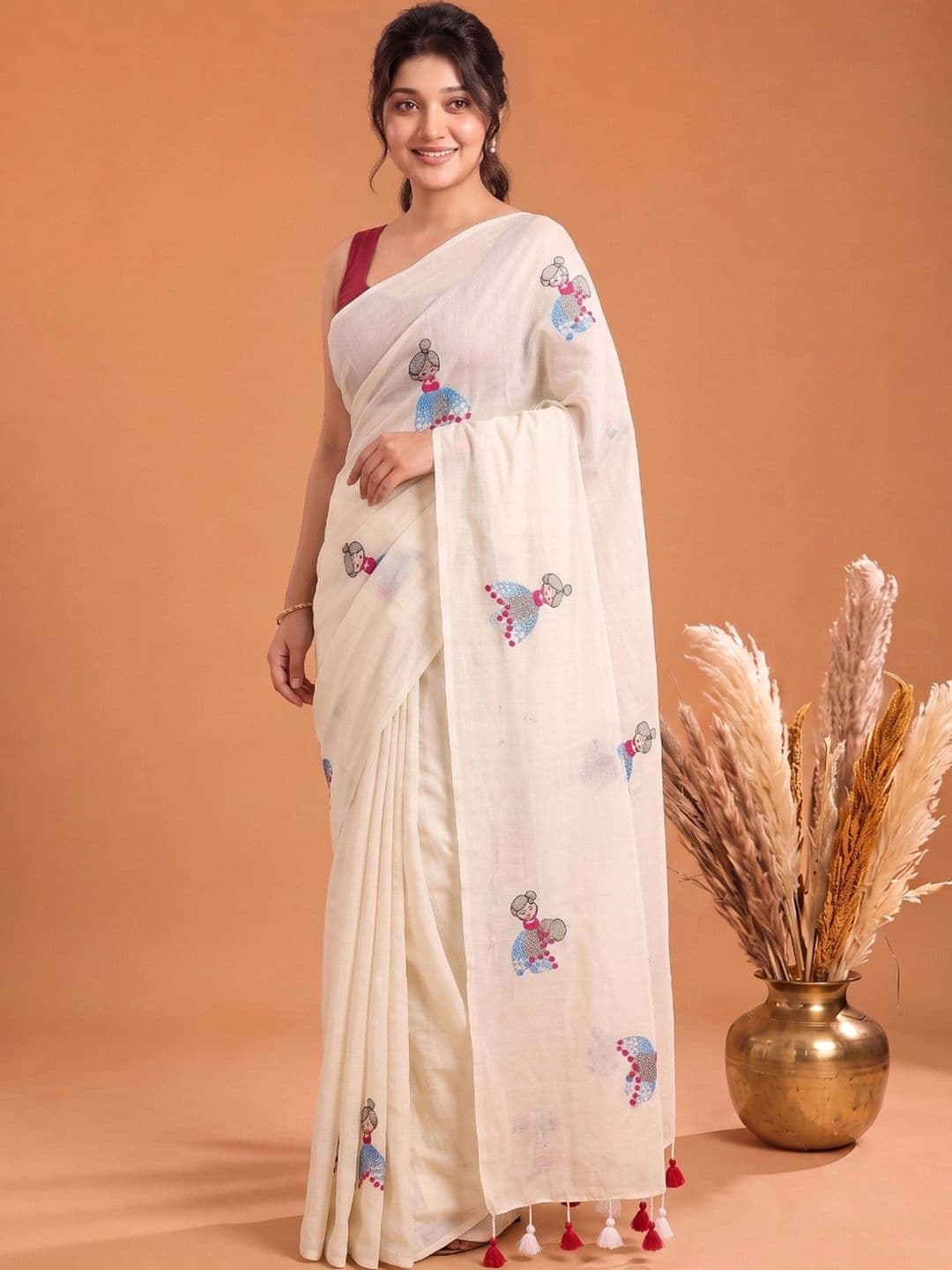 Aparna Ethnic Motifs Embroidered Pure Cotton Saree - view 1