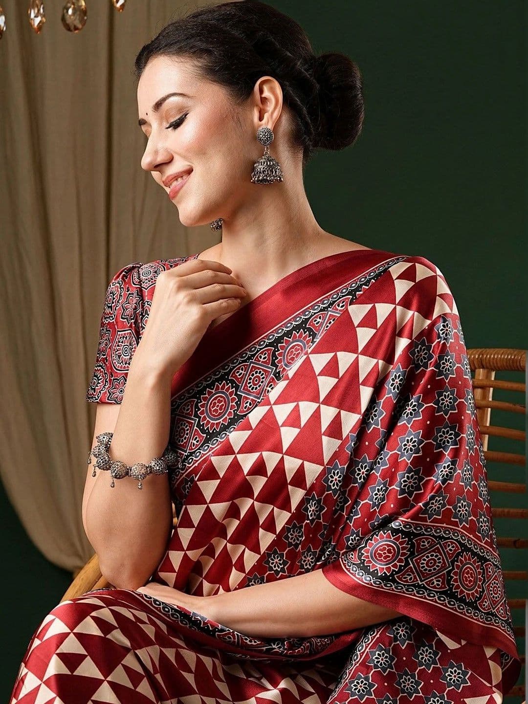 KALINI Mirror Work Silk Blend Heavy Work Mysore Silk Saree thumbnail 5