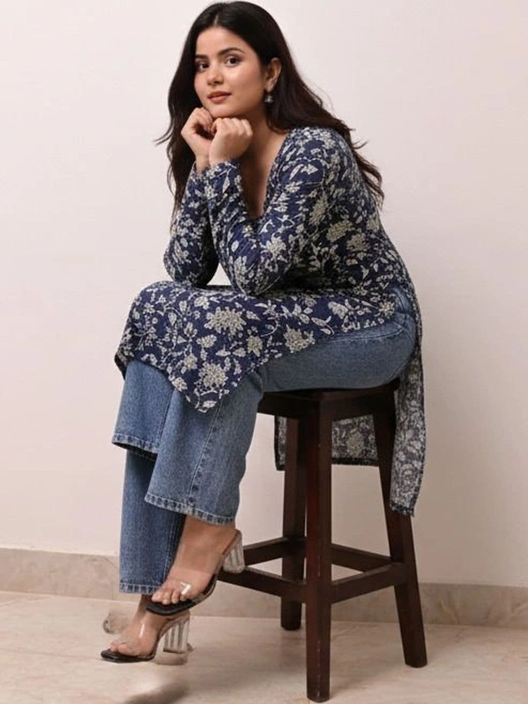 Shree Ramkrishna Fab Women Floral Printed Floral Kurta thumbnail 3