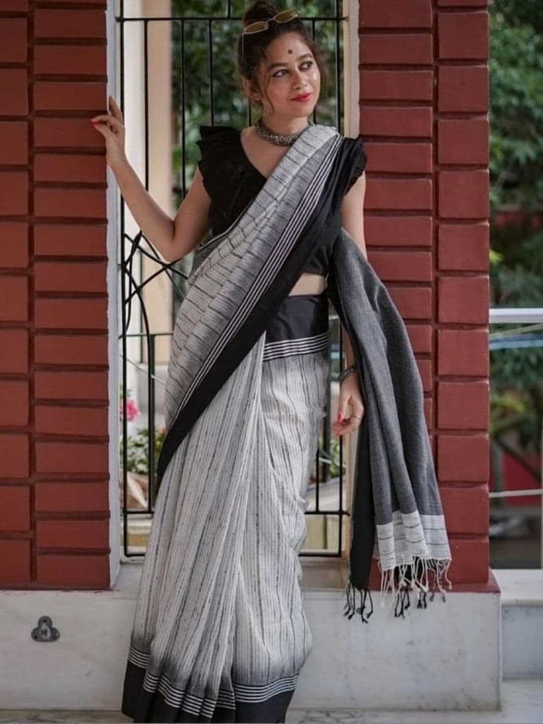 MRSWEARS Striped Saree - view 1