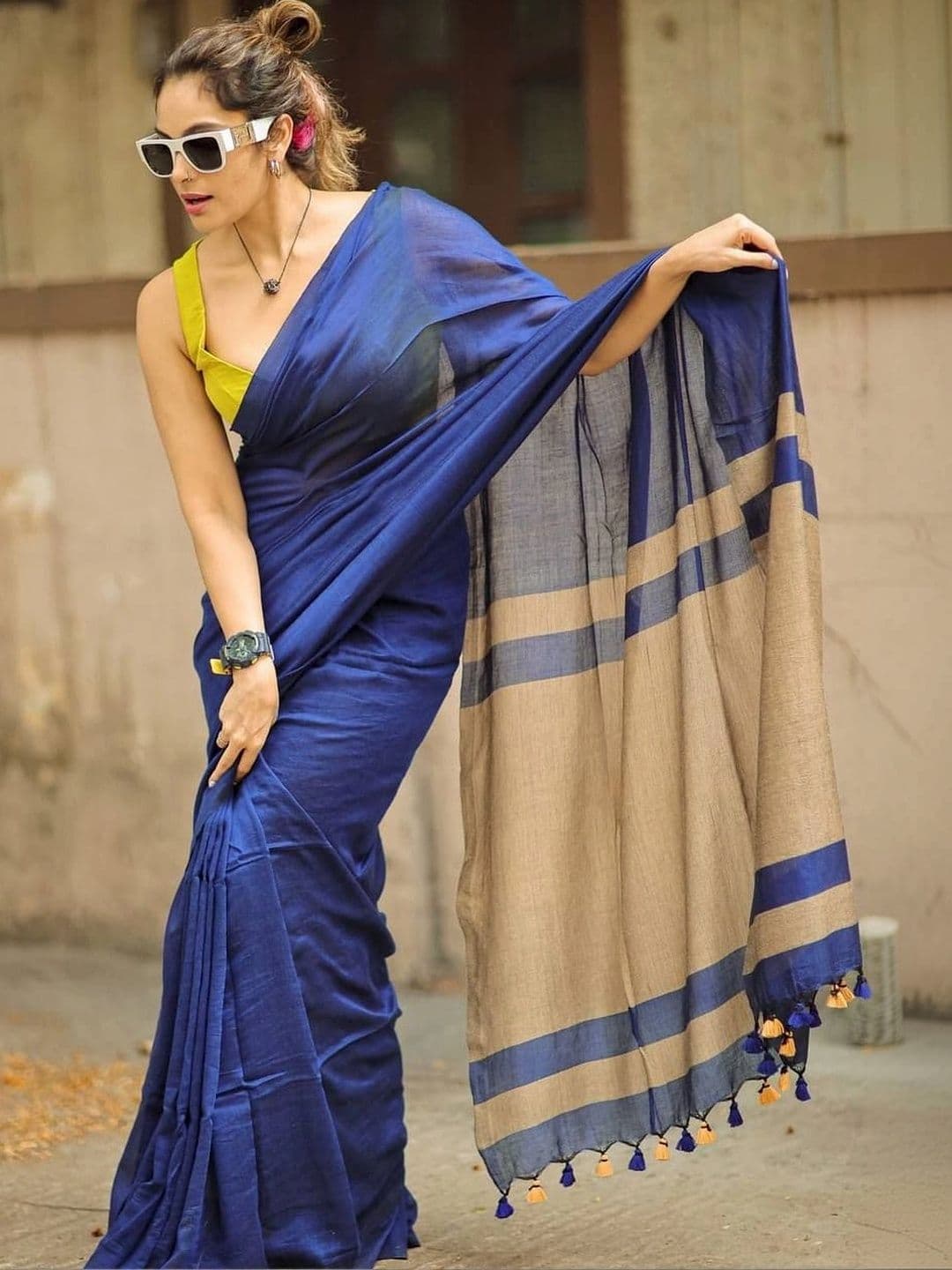 revika Striped Art Silk Designer Kanjeevaram Saree thumbnail 3