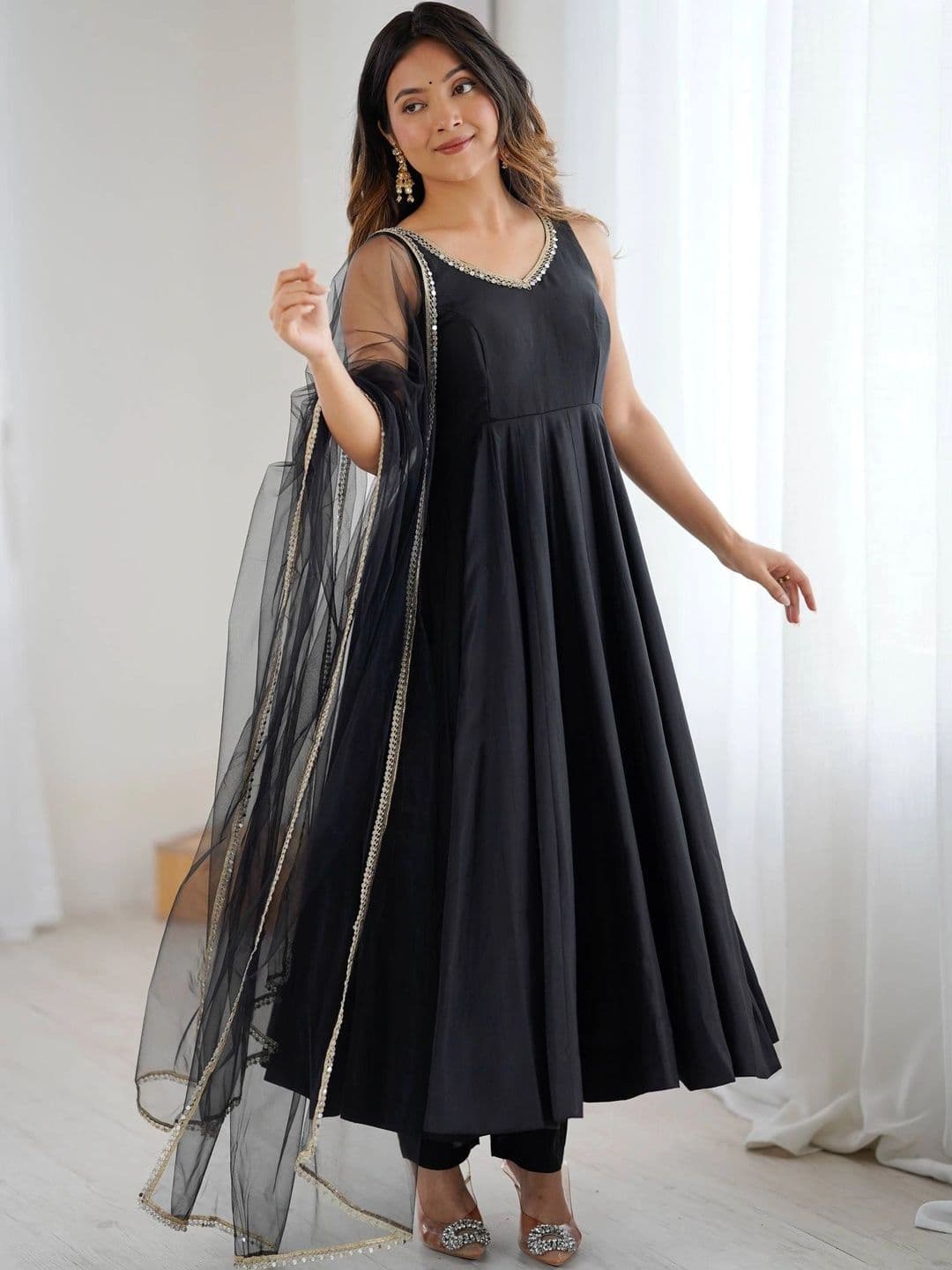 SAJAVAT ETHENIC WEAR Women Regular Chanderi Silk Kurta with Trousers & With Dupatta thumbnail 4