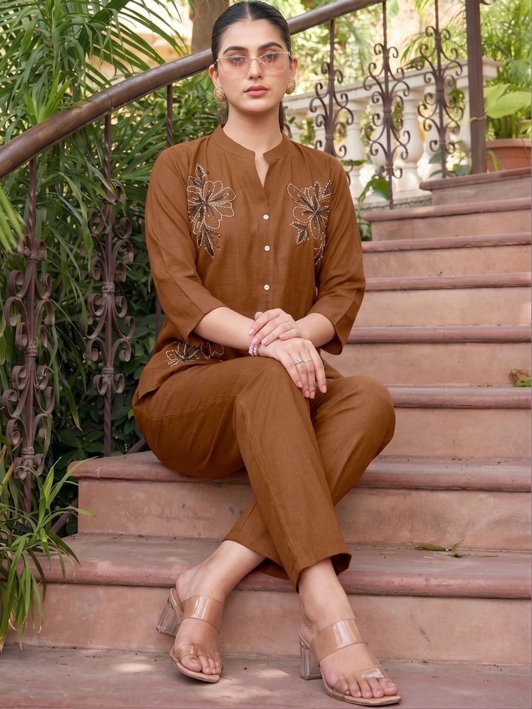 Milvia Embroidered Tunic with Trousers thumbnail 5