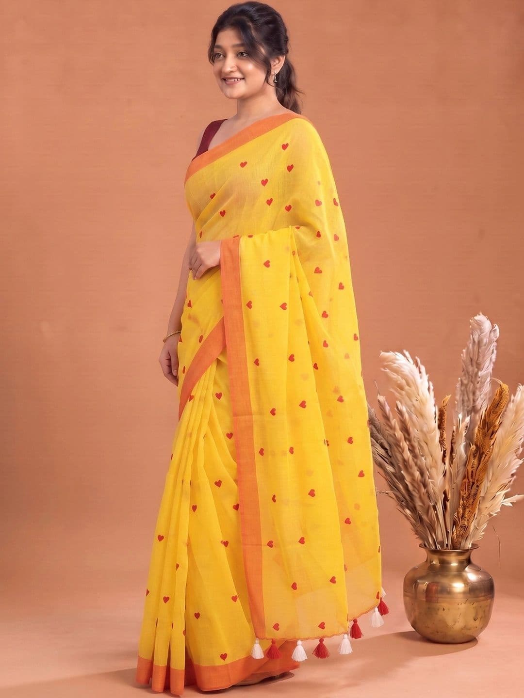 Aparna Ethnic Motifs Pure Cotton Saree thumbnail 4