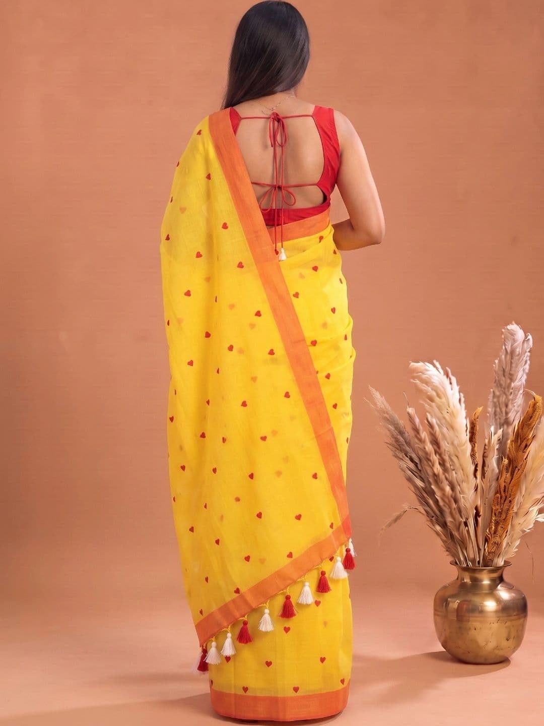 Aparna Ethnic Motifs Pure Cotton Saree thumbnail 2