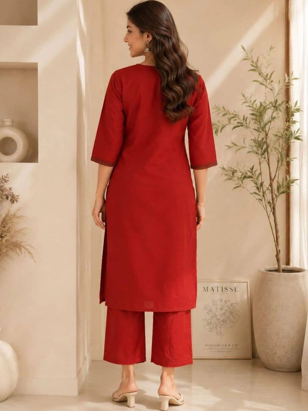 VASTRAHOUSE Women Ethnic Motifs Embroidered Regular Thread Work Kurta with Palazzos thumbnail 2