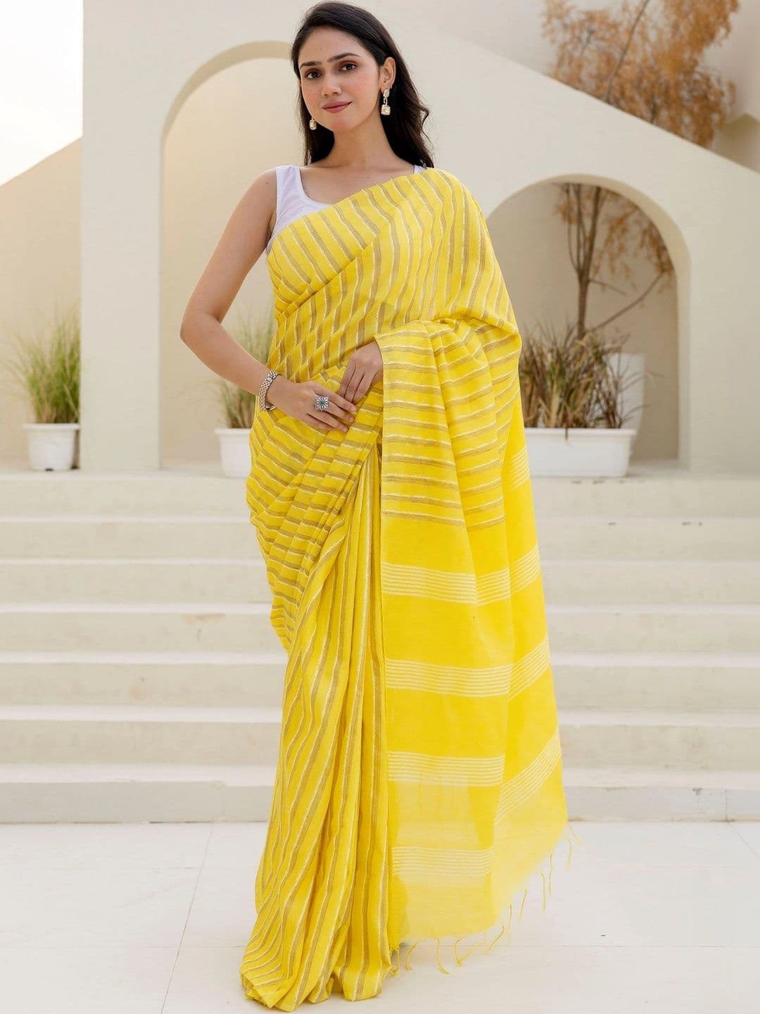 TASHAINA Women Striped Pure Cotton Handloom Kota Saree - view 1