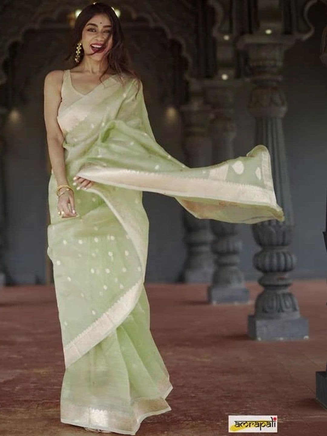 Mitera Woven Design Zari Banarasi Saree thumbnail 5