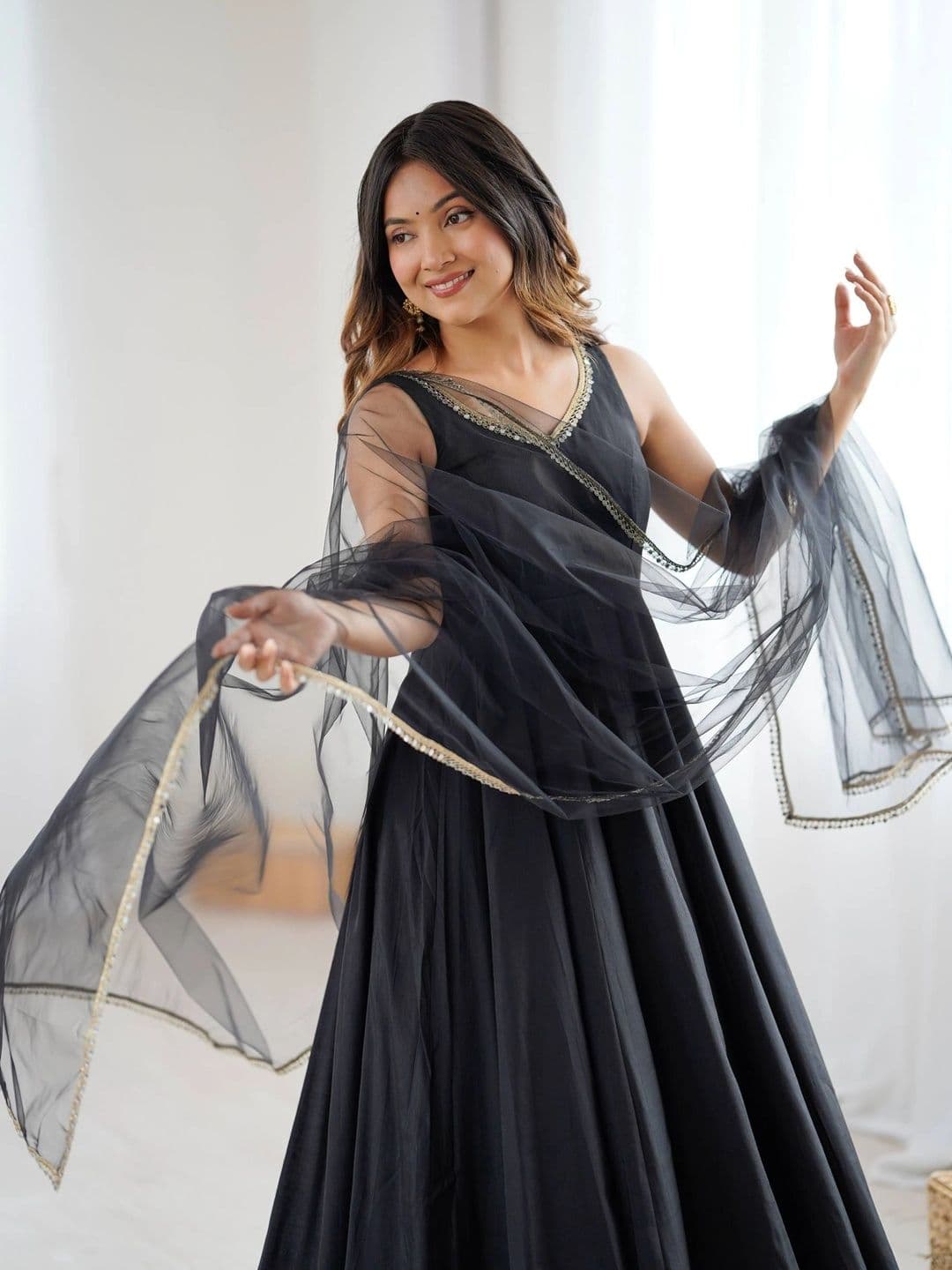SAJAVAT ETHENIC WEAR Women Regular Chanderi Silk Kurta with Trousers & With Dupatta thumbnail 6