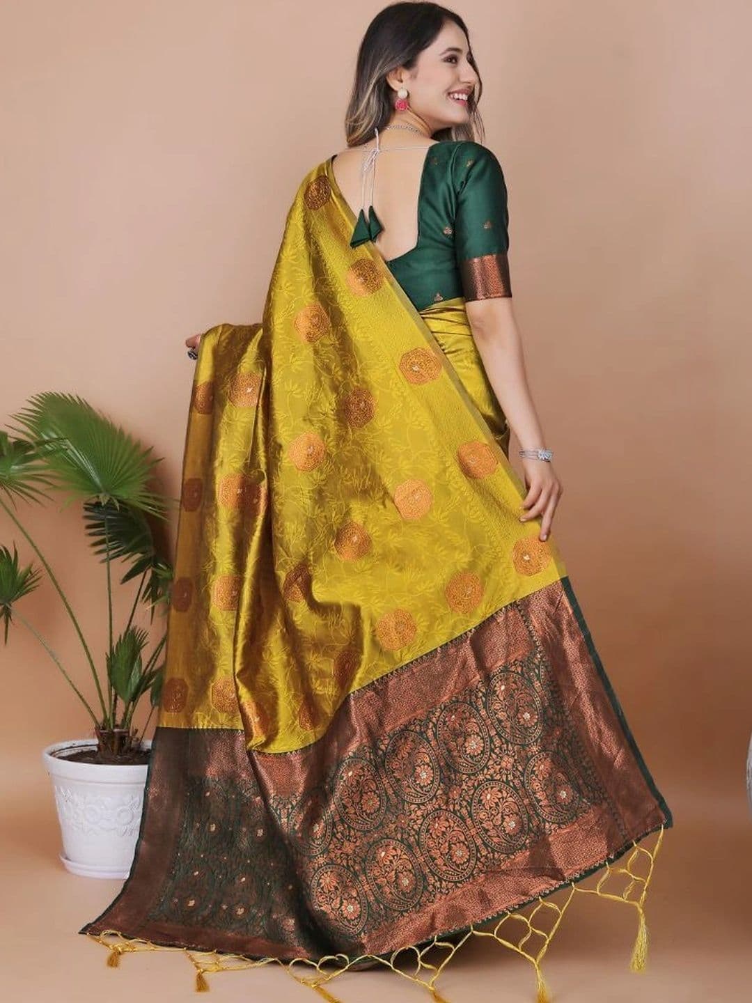 revika Paisley Zari Art Silk Designer Kanjeevaram Saree thumbnail 3