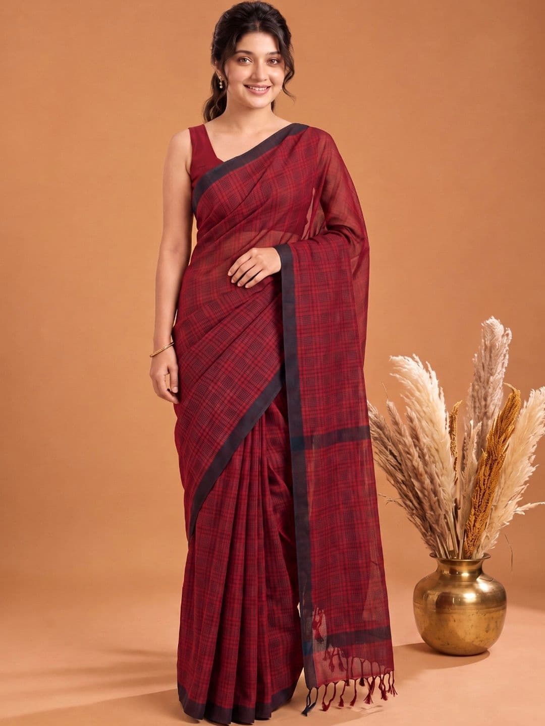 Aparna Checked Pure Cotton Saree thumbnail 5
