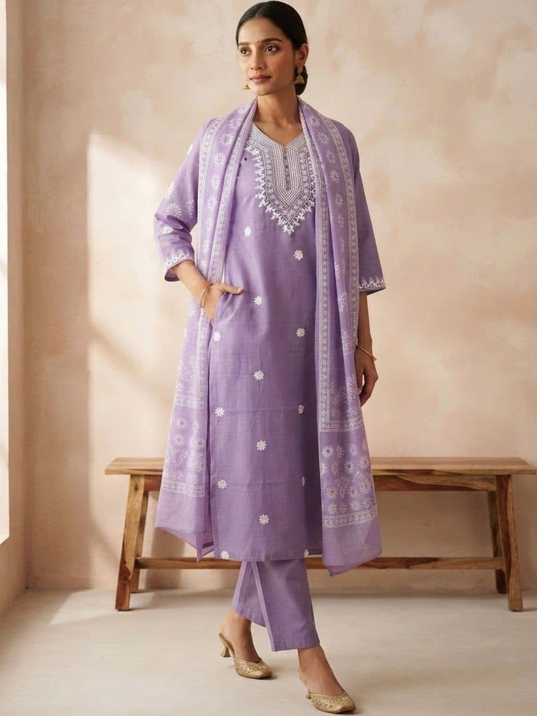 VASTRAHOUSE Women Ethnic Motifs Embroidered Regular Thread Work Chanderi Cotton Kurta with Trousers & With thumbnail 4