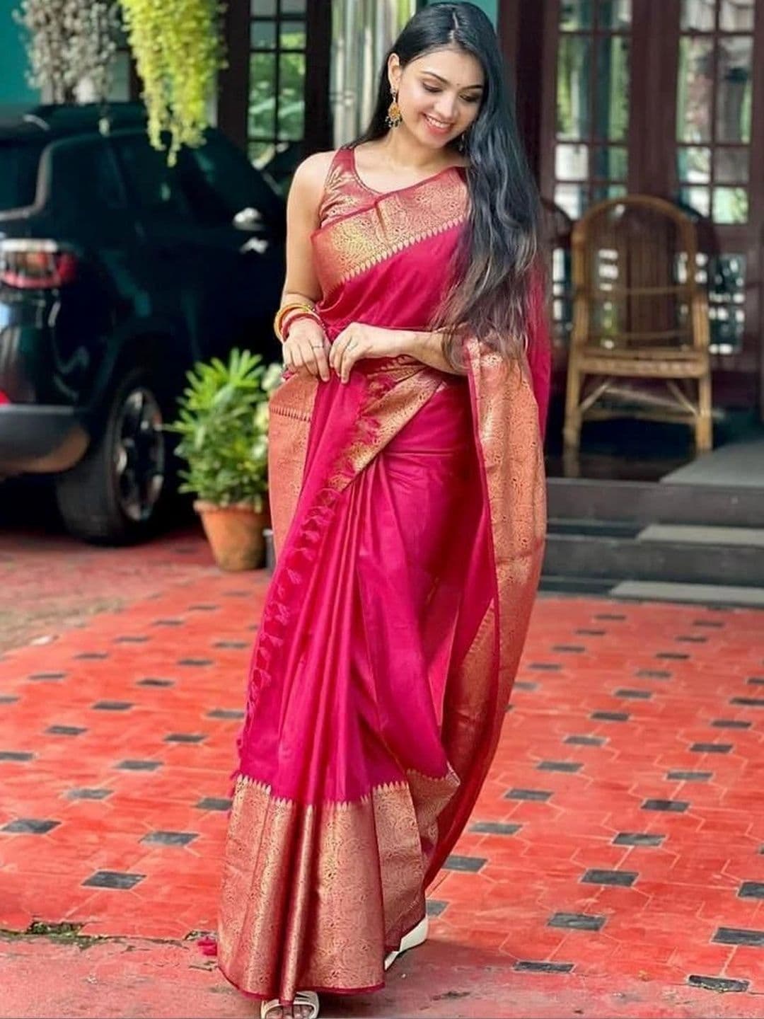 revika Woven Design Art Silk Designer Kanjeevaram Saree thumbnail 3