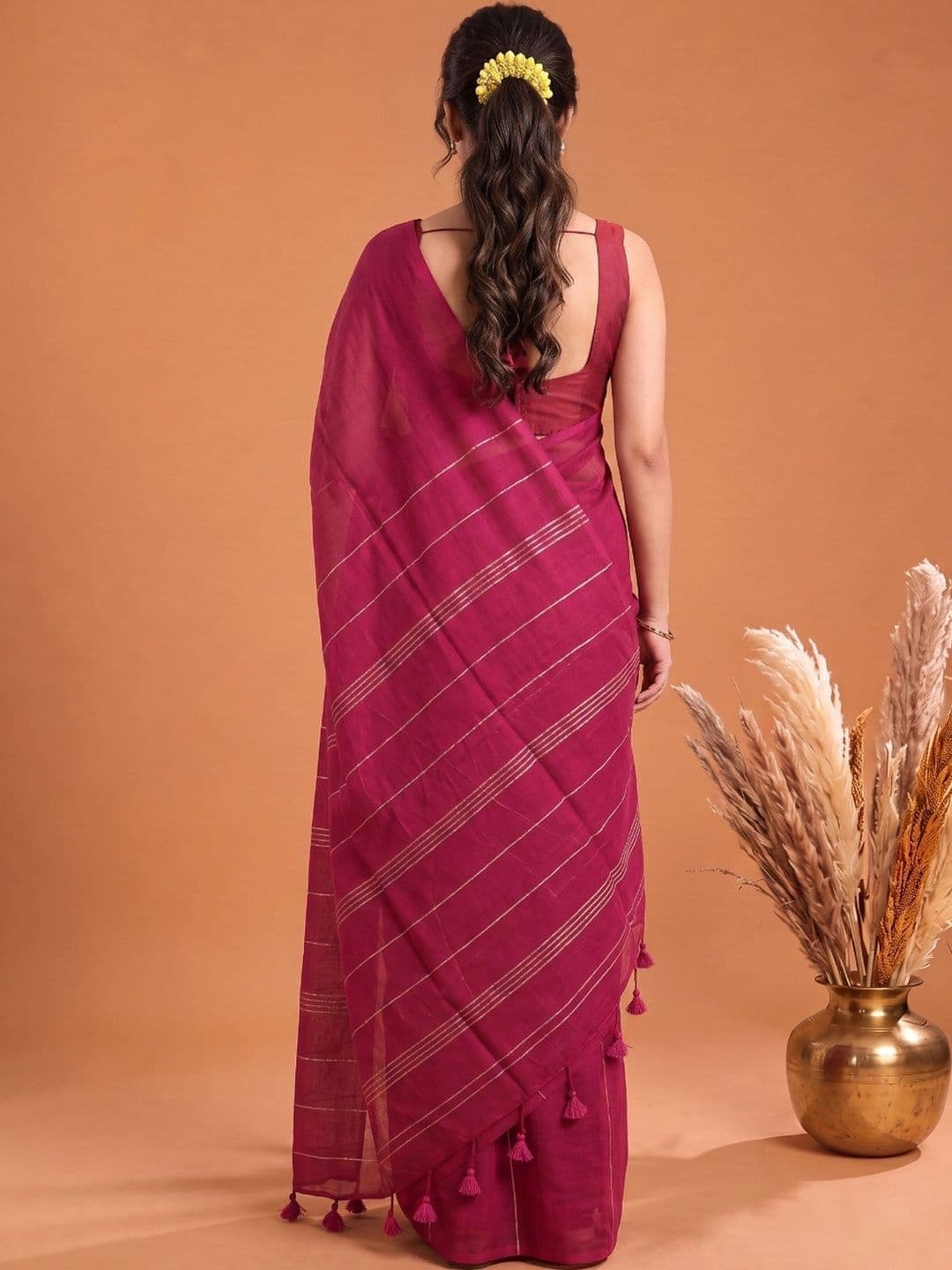 Aparna Striped Zari Pure Cotton Saree thumbnail 3