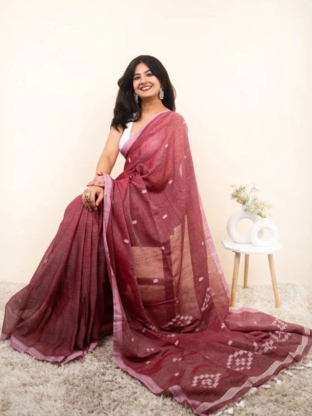 MRSWEARS Woven Design Saree thumbnail 3