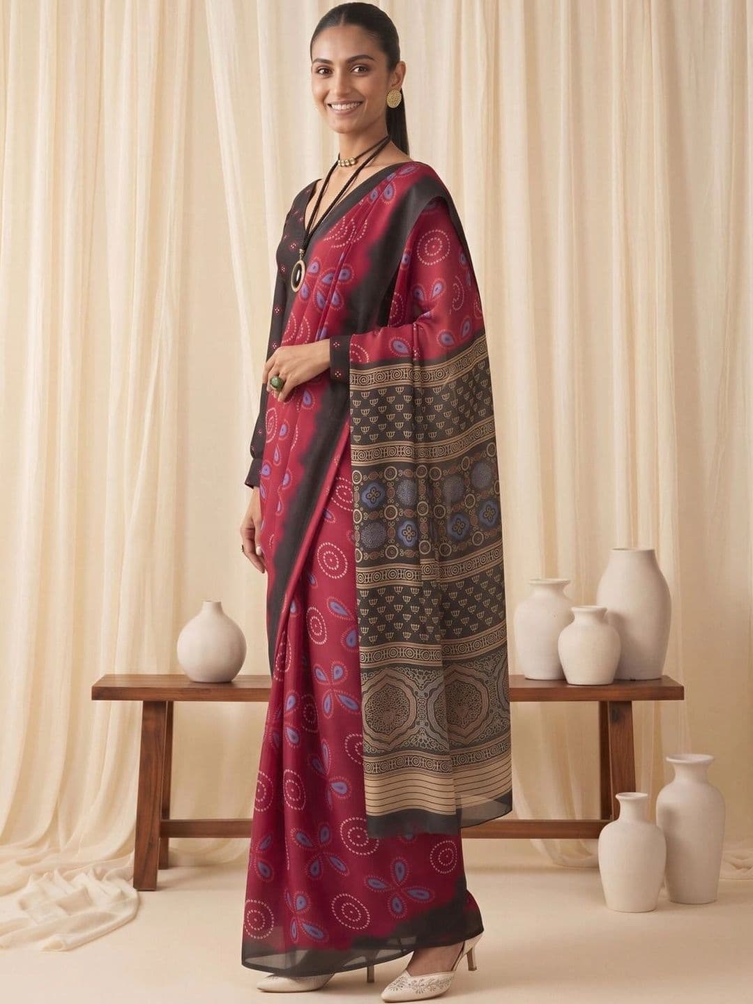 Saree mall Bandhani Satin Designer Block Print Sarees thumbnail 3