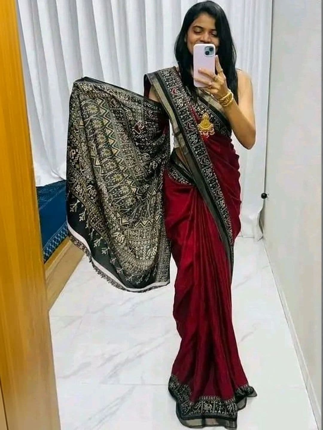 Owee Zari Silk Cotton Designer Maheshwari Saree thumbnail 2