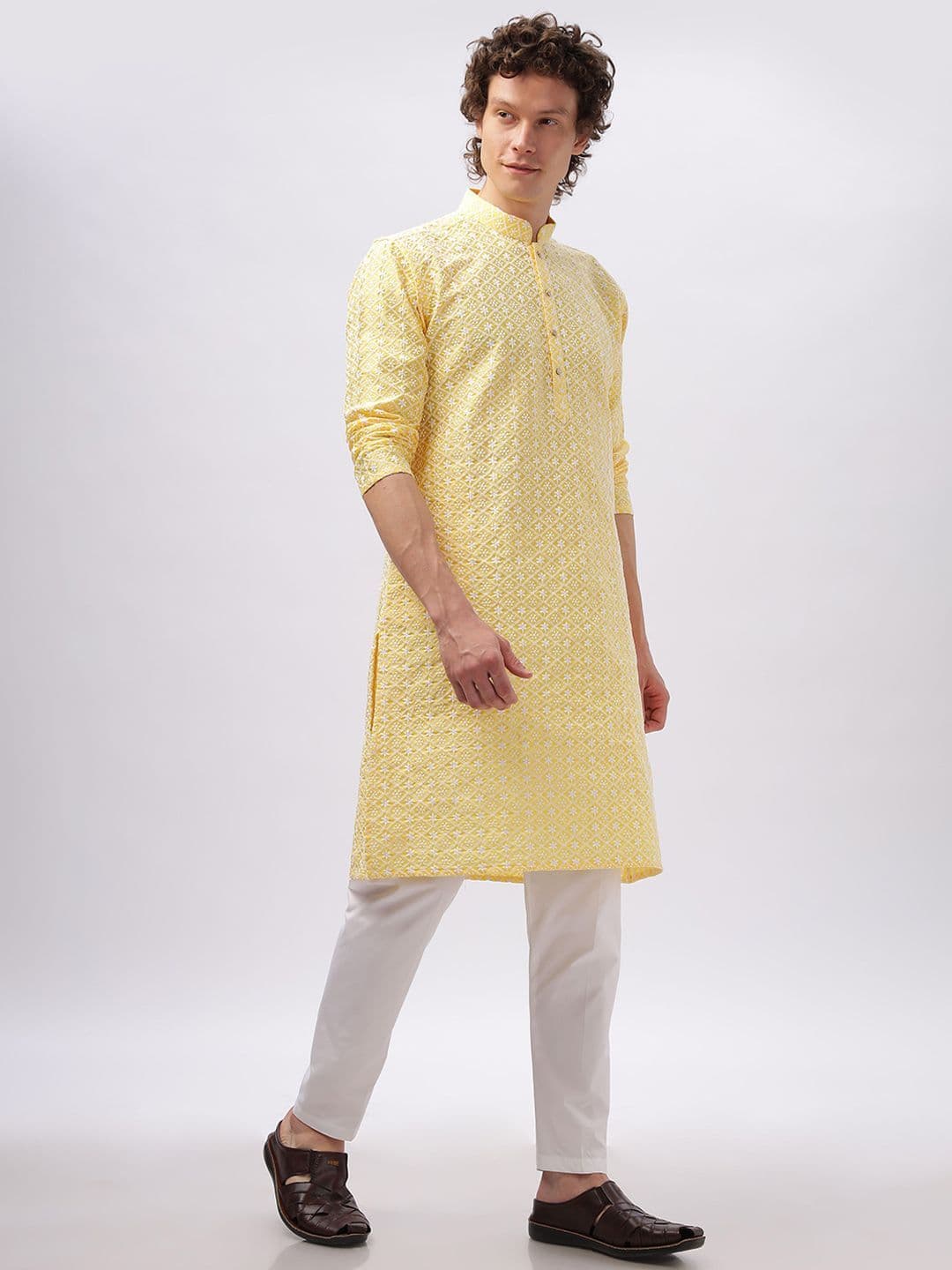 Anouk Men Geometric Embroidery Knee Length Straight Kurta thumbnail 4