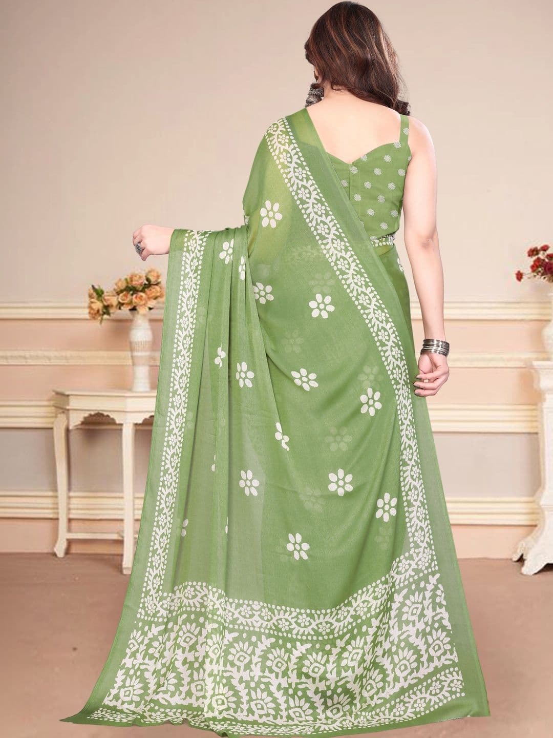 Owee Floral Pure Chiffon Designer Saree thumbnail 4
