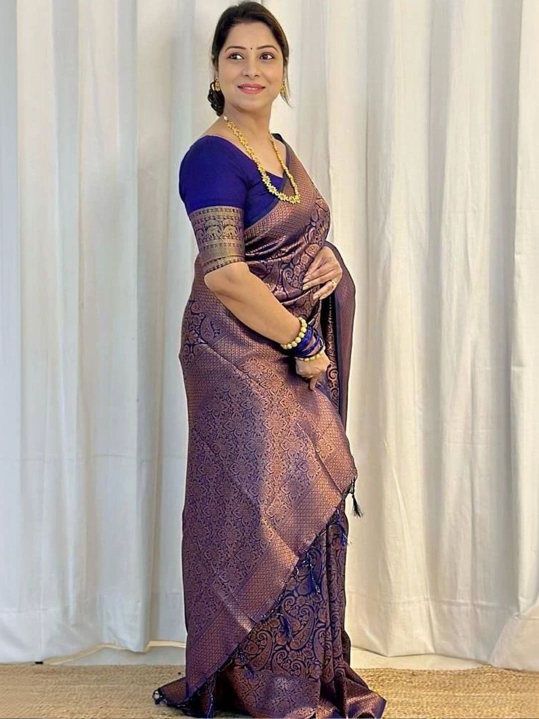 revika Woven Design Zari Art Silk Designer Kanjeevaram Saree thumbnail 2