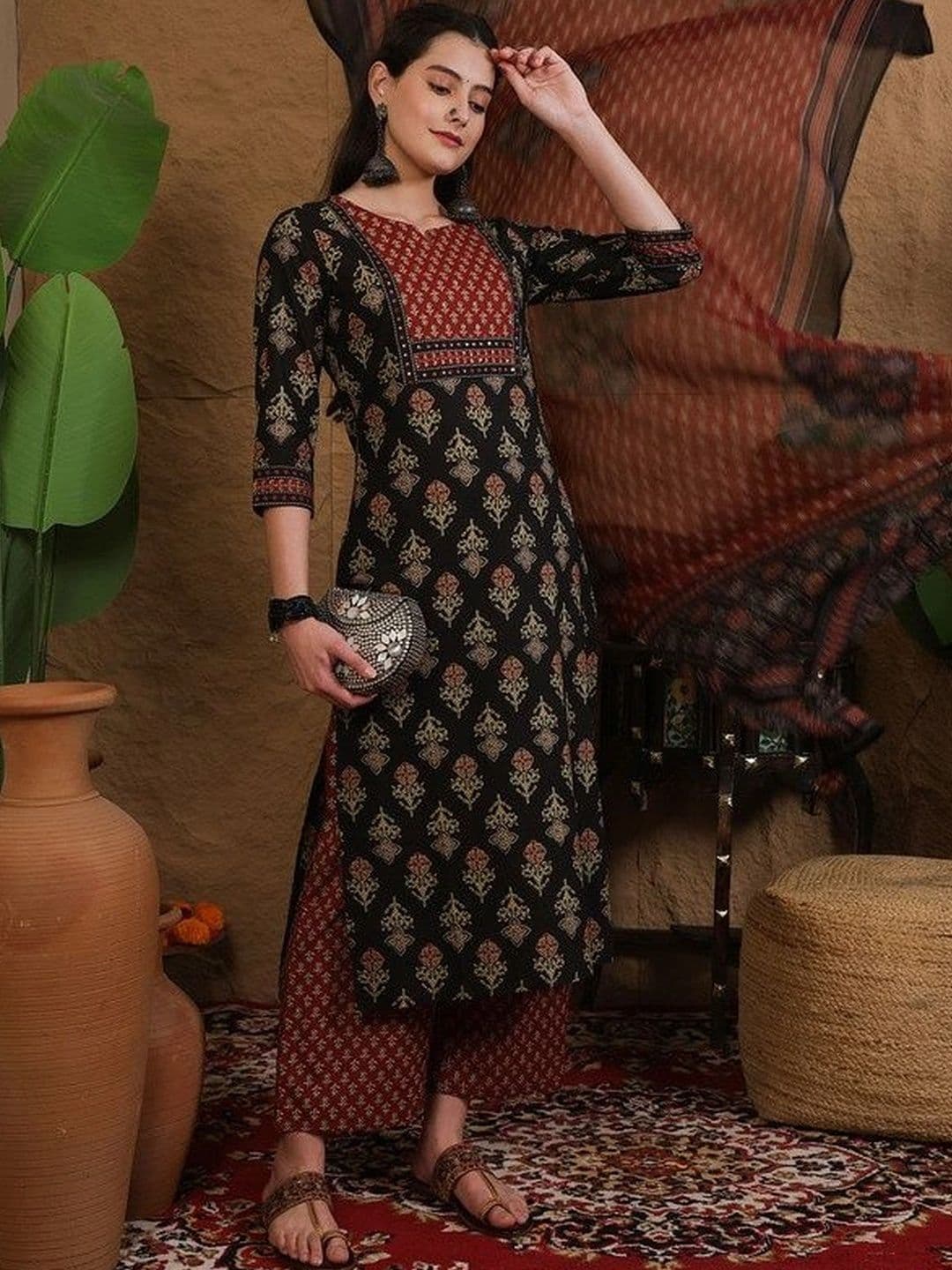 HANDICRAFT VASTRA Women Ethnic Motifs Printed Regular Kurta with Palazzos & With Dupatta thumbnail 3