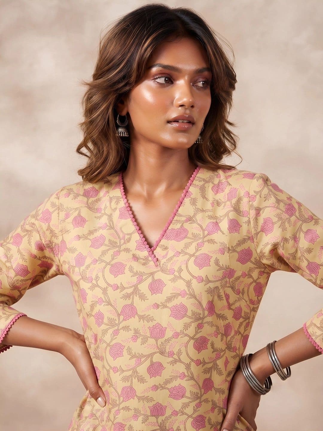 fusion by glitchez Floral Printed V-Neck Pure Cotton Kurti thumbnail 3