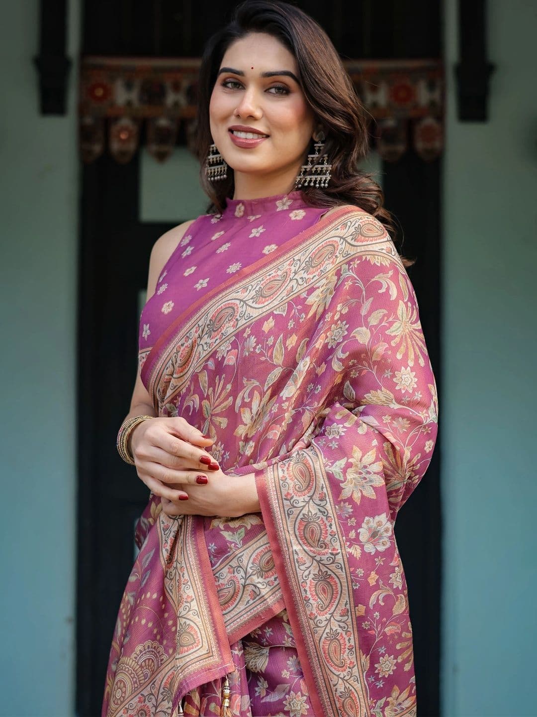 Suha Paisley Art Silk Saree thumbnail 2