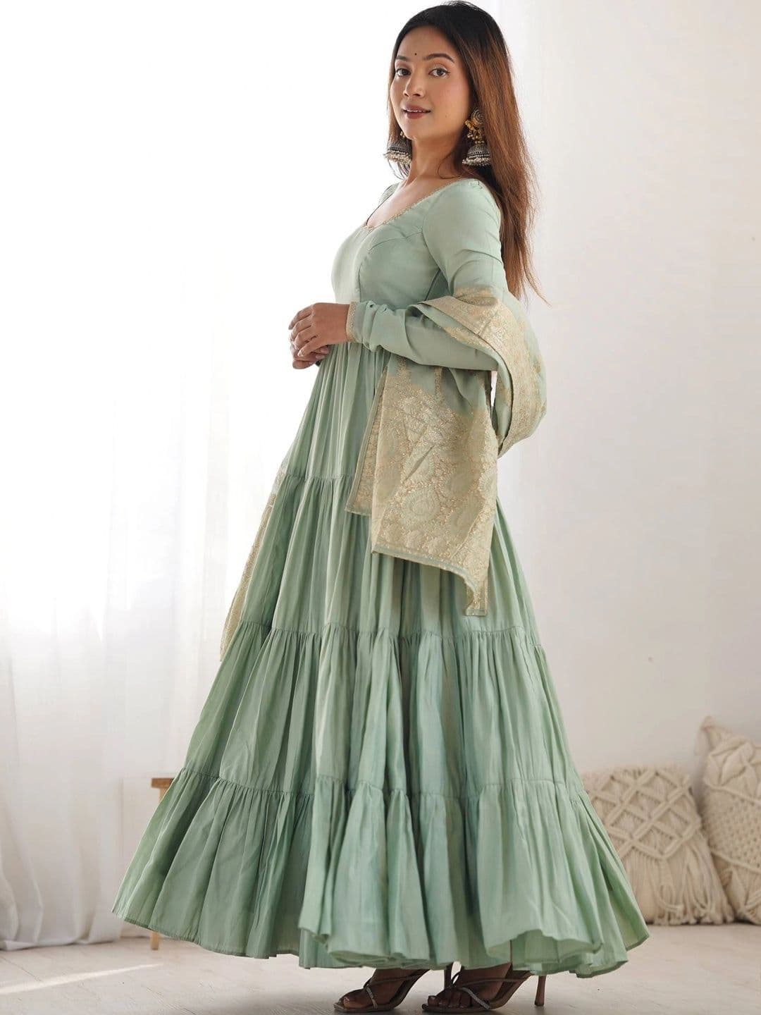 VASTRABELLA Women Tiered Chanderi Silk Kurta with Trousers & With Dupatta thumbnail 3