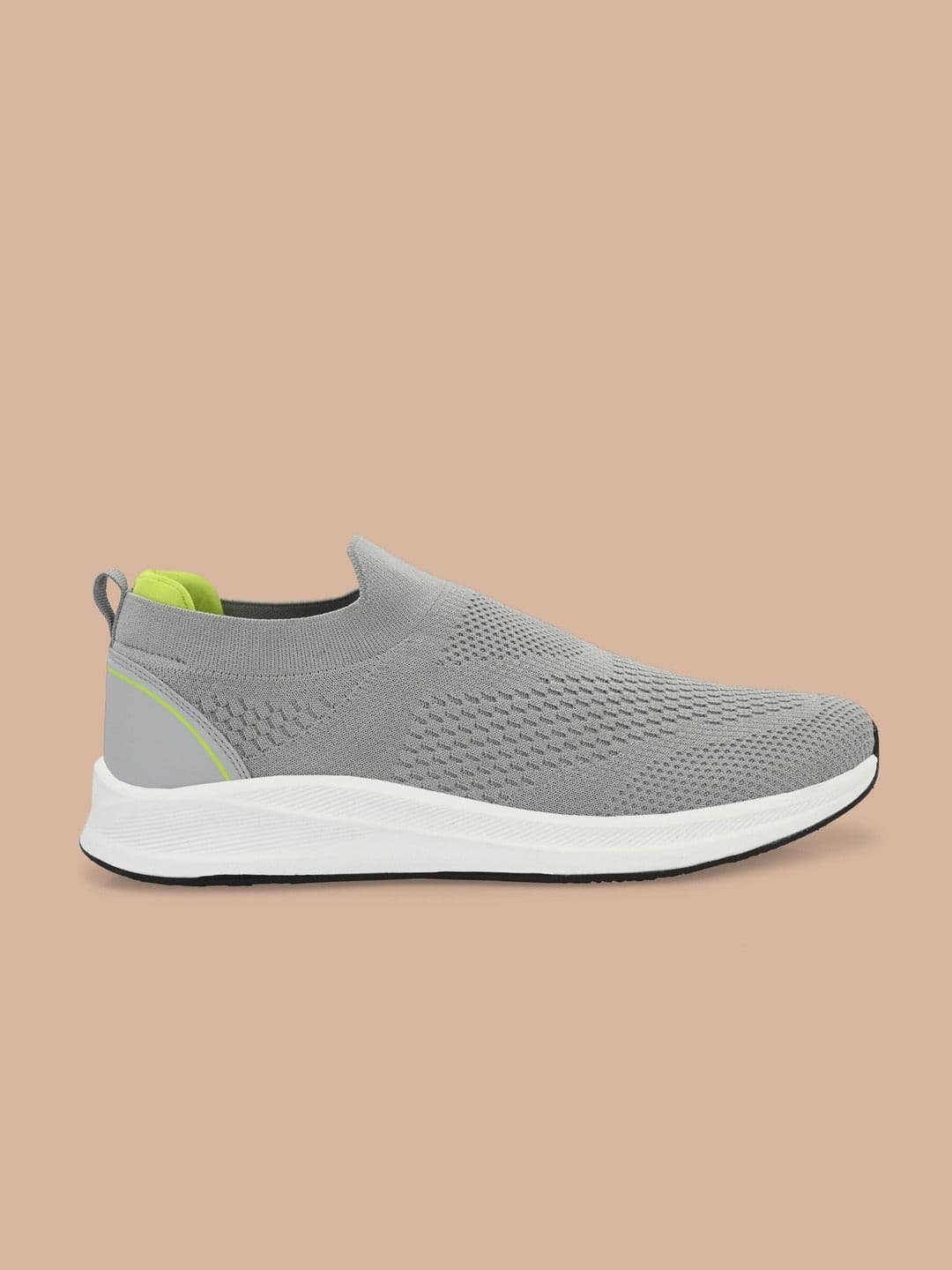 OFF LIMITS Men Grey Textured Mesh Non-Marking Walking Shoes thumbnail 7