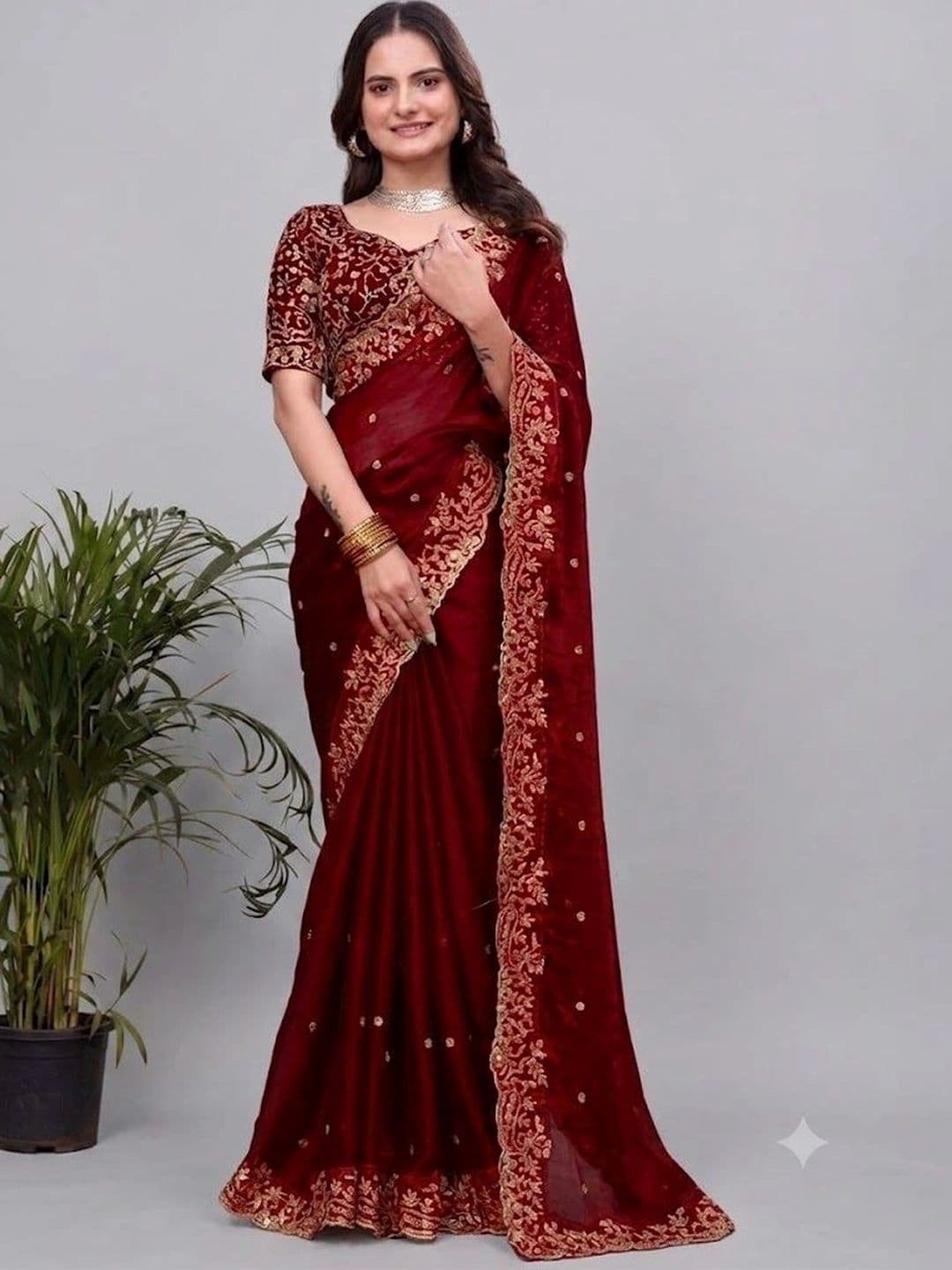kantuba Floral Zari Art Silk Heavy Work Saree thumbnail 5